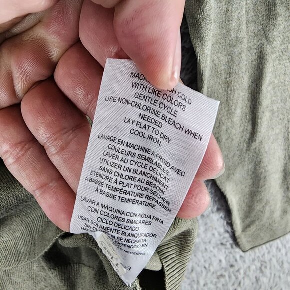 DKNY Sweater Mens 2XL Green Long Sleeve V Neck Pullover *NWT* - Picture 5 of 10